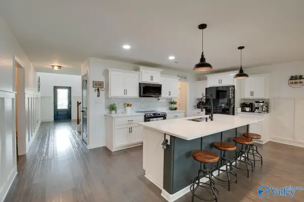 109 Wyatt Miles Lane, Toney, AL 35773