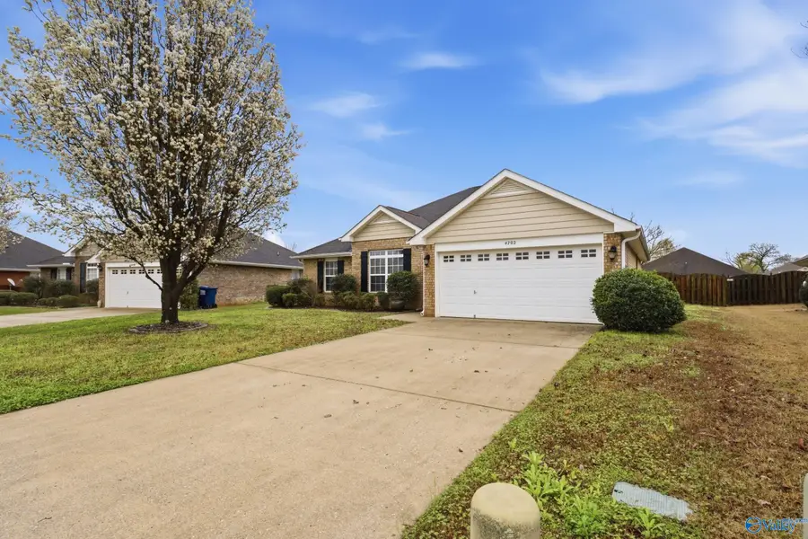 4702 Carrington Blvd, Owens Cross Roads, AL 35763 - #3