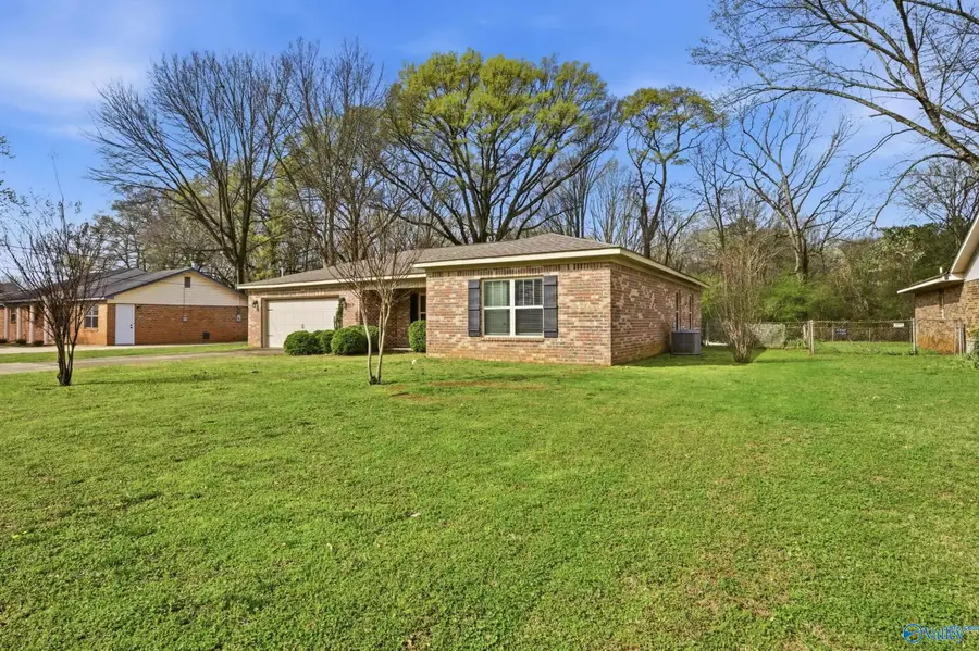 1019 Terrehaute Avenue, Decatur, AL 35601 - #3