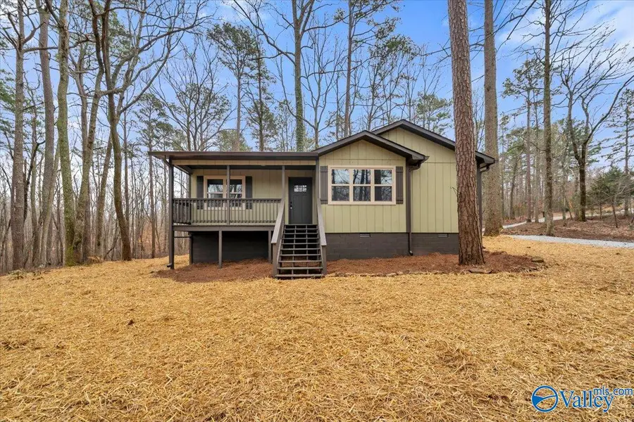 319 Laurel Lane, Gurley, AL 35748 - #2