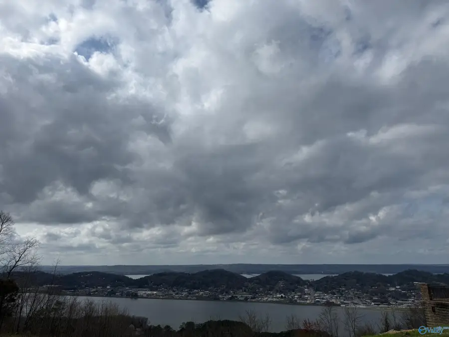 1 Fairfax Drive, Guntersville, AL 35976 - #3