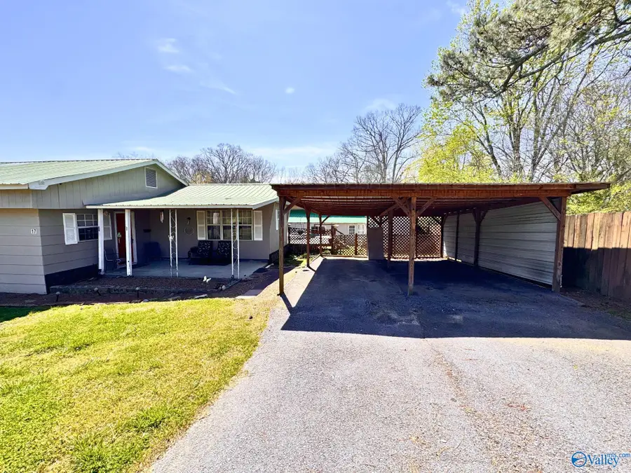 17 Stanfield Drive, Albertville, AL 35951 - #2