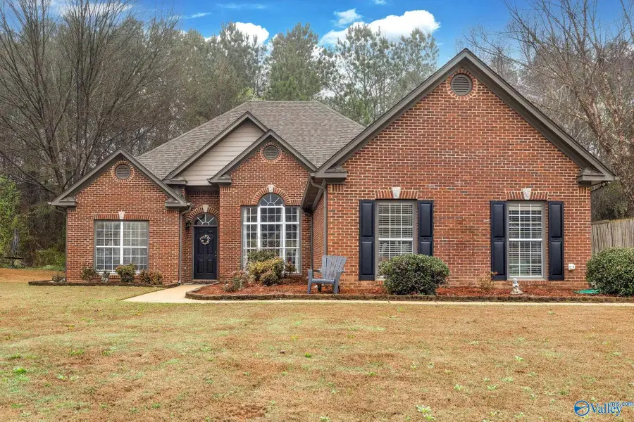 242 Dawns Way, Trussville, AL 35173 - #2