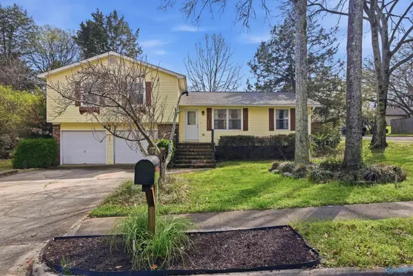 1008 Vicksburg Lane Se, Huntsville, AL 35803