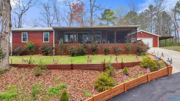 1149 Holiday Shores Road, Scottsboro, AL 35769