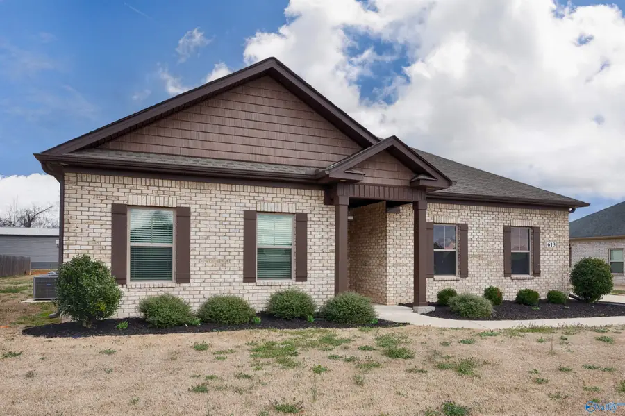 613 Walt Campbell Road, Hazel Green, AL 35750 - #2