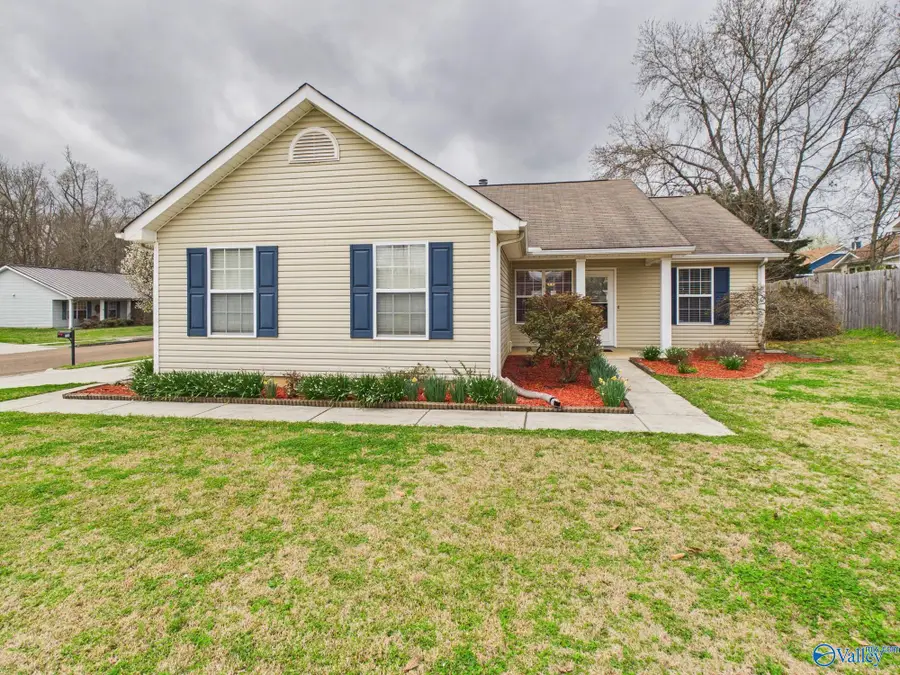 158 Sandy Hollow Drive Nw, Madison, AL 35757 - #2