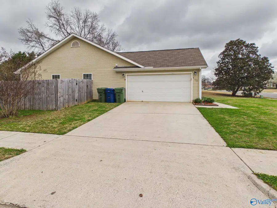 158 Sandy Hollow Drive Nw, Madison, AL 35757 - #3