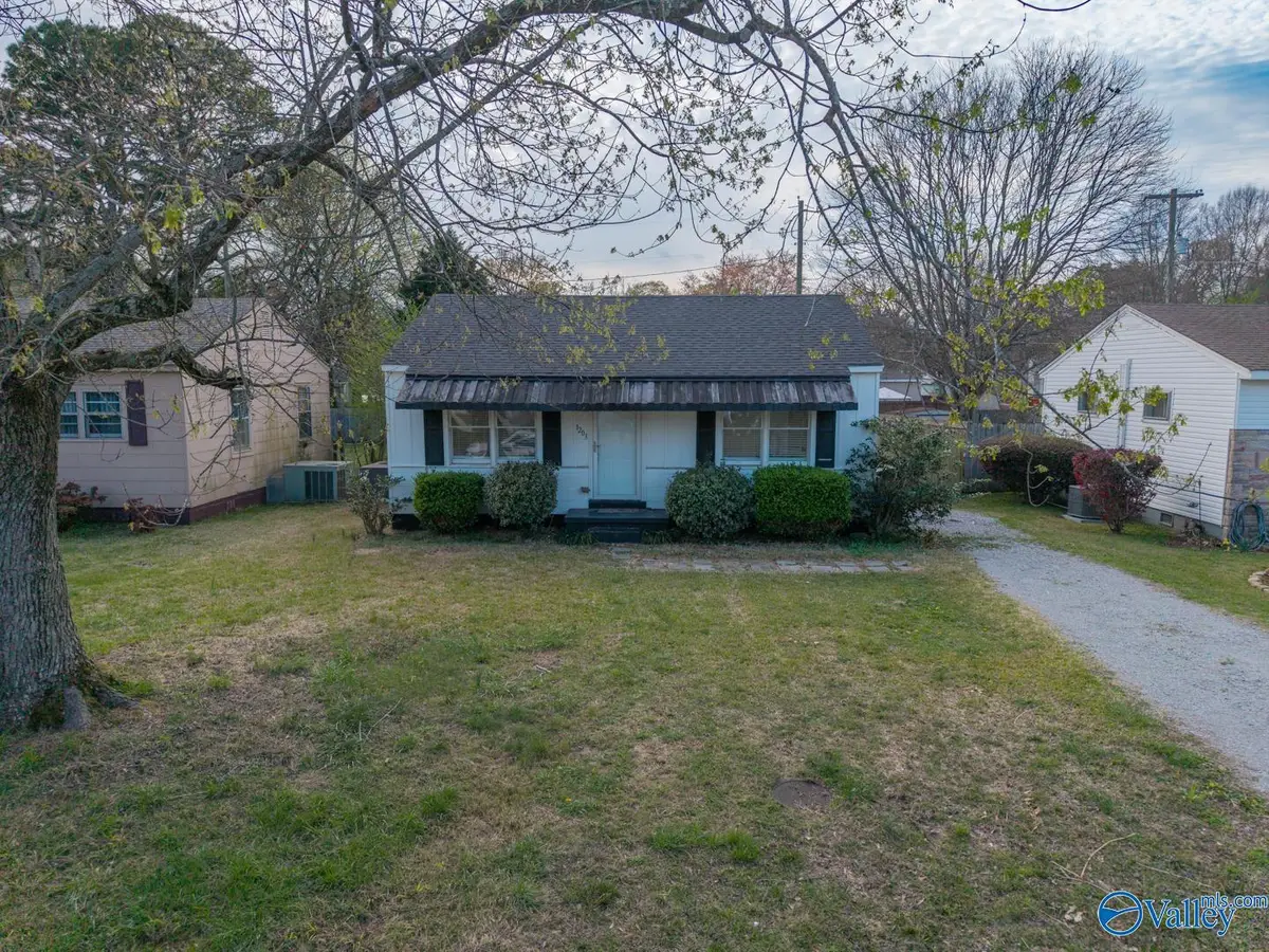 1203 20th Avenue Se, Decatur, AL 35601 - #1