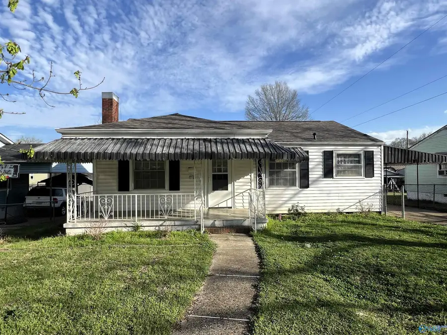 413 N 15th Street, Gadsden, AL 35903 - #3