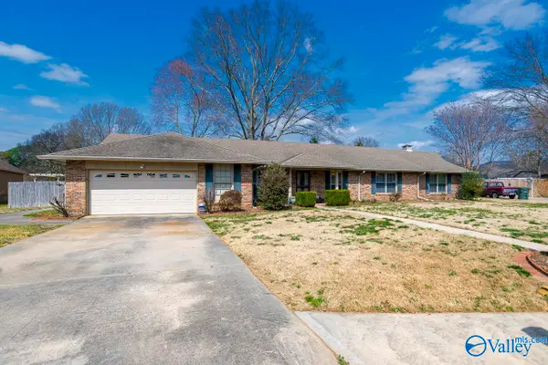 7823 Horseshoe Trail Se, Huntsville, AL 35802