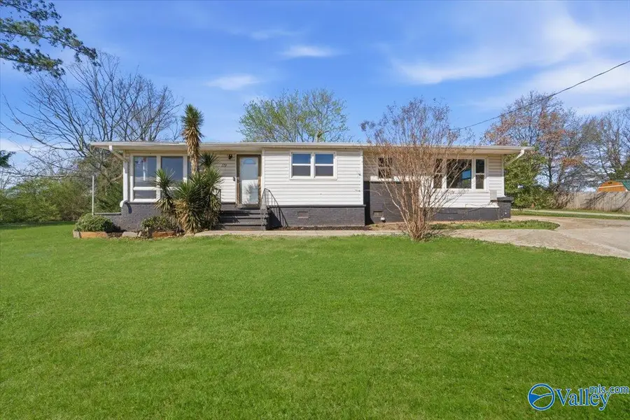 372 Clutts Road, Harvest, AL 35749 - #2