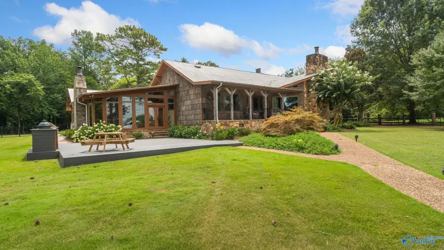 3424 Creek Path Road, Guntersville, AL 35976 - #3