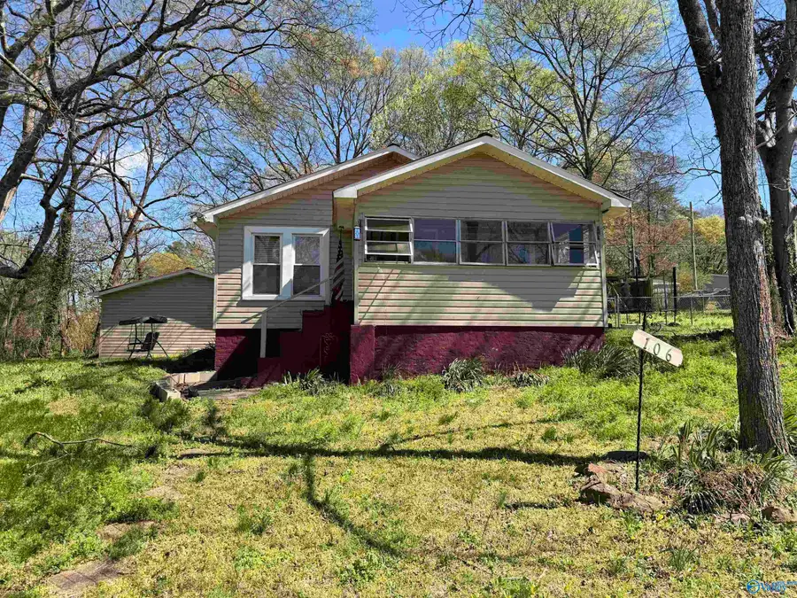 106 W Kyle Place, Gadsden, AL 35904 - #2
