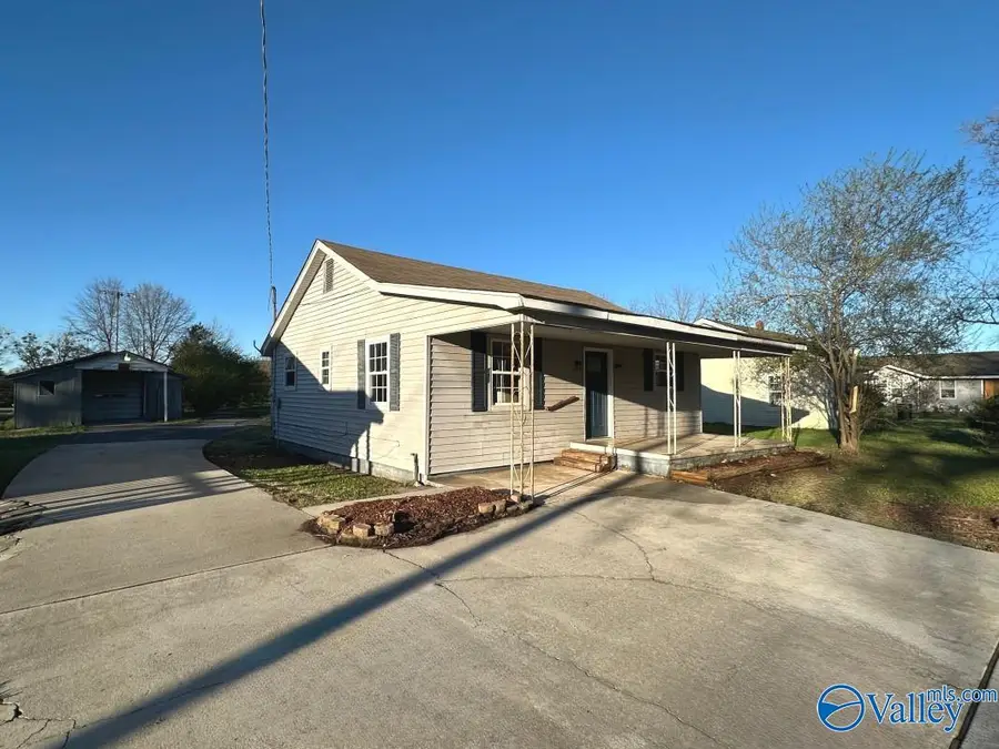 131 Wilson Mann Road, Owens Cross Roads, AL 35763 - #2