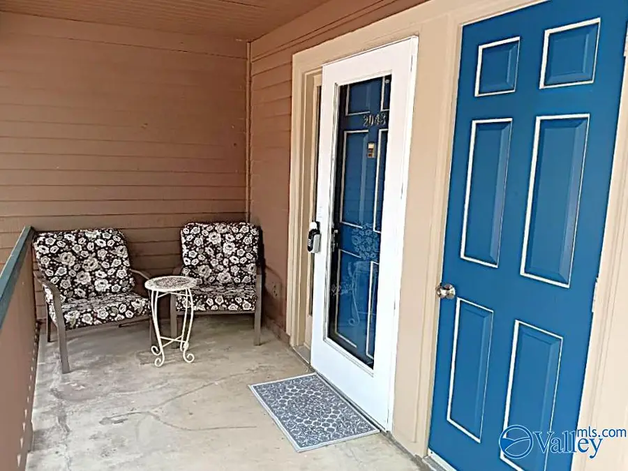 2043 Woodlawn Drive Sw #2043, Huntsville, AL 35802 - #2