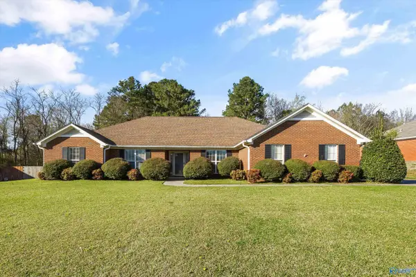 107 Cedar Glen Drive, Huntsville, AL 35811