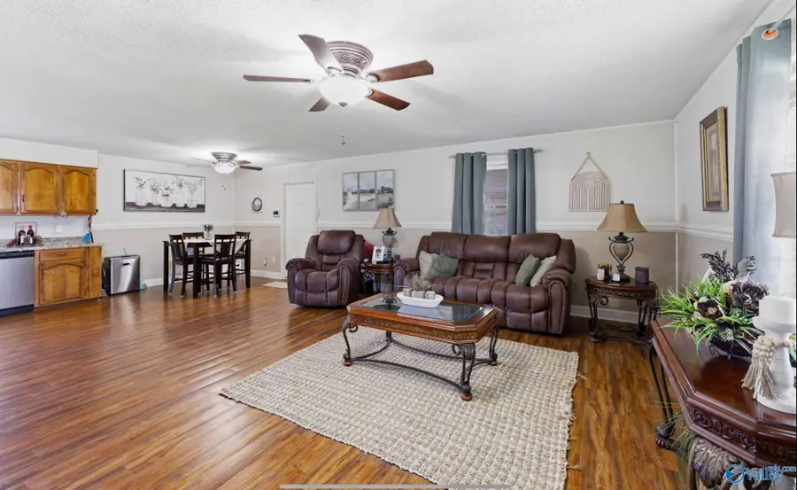 105 N North Maple Street, Boaz, AL 35956 - #2