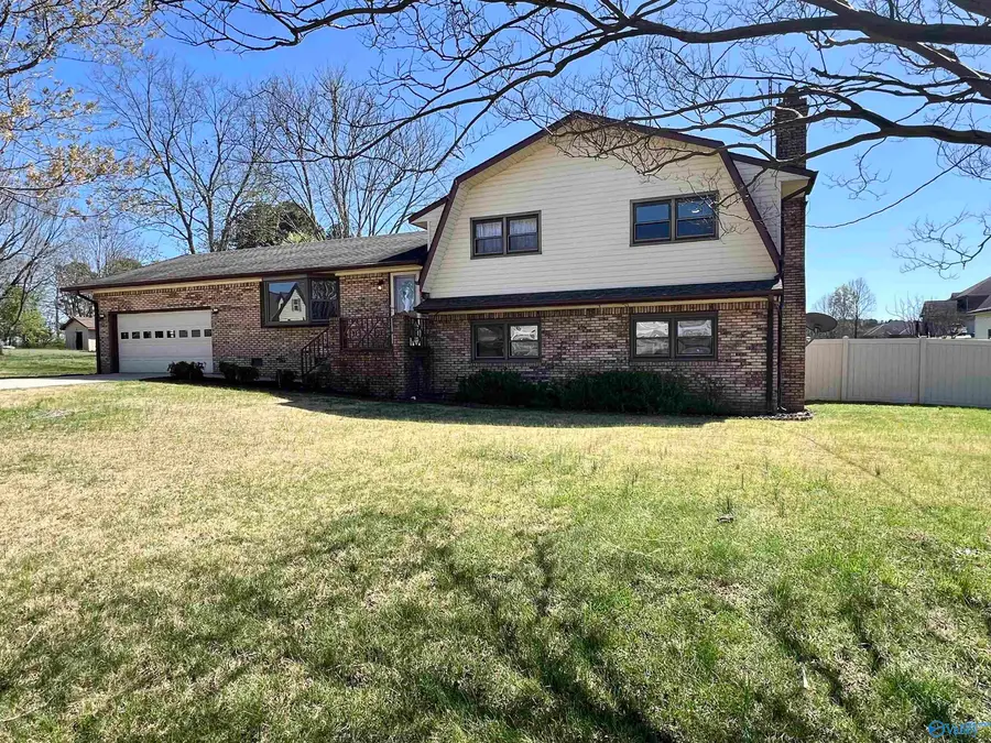 114 Davis Hill Road, Grant, AL 35747 - #2