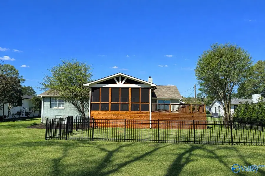 3713 Meadow Wood Circle, Guntersville, AL 35976 - #3