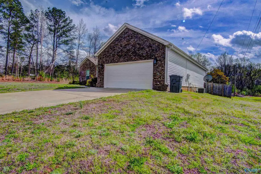 964 Joan Lane, Killen, AL 35645 - #2