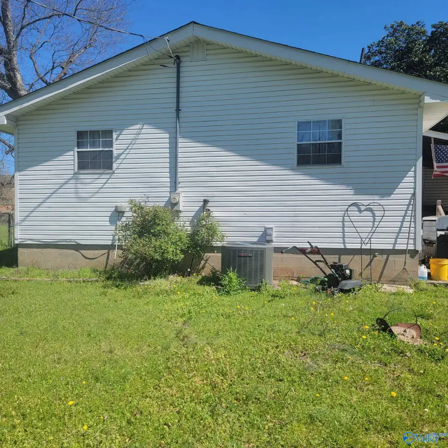 2003 Yellow Leaf Road, Clanton, AL 35045 - #2