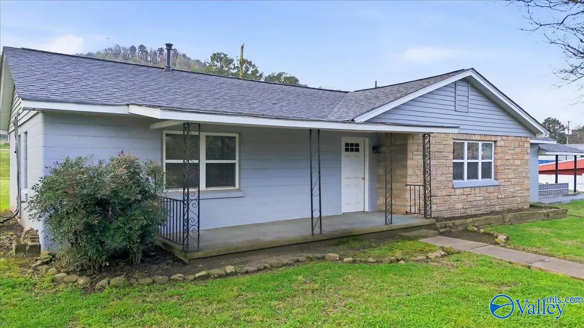 3513 Hideaway Drive, Guntersville, AL 35976 - #1