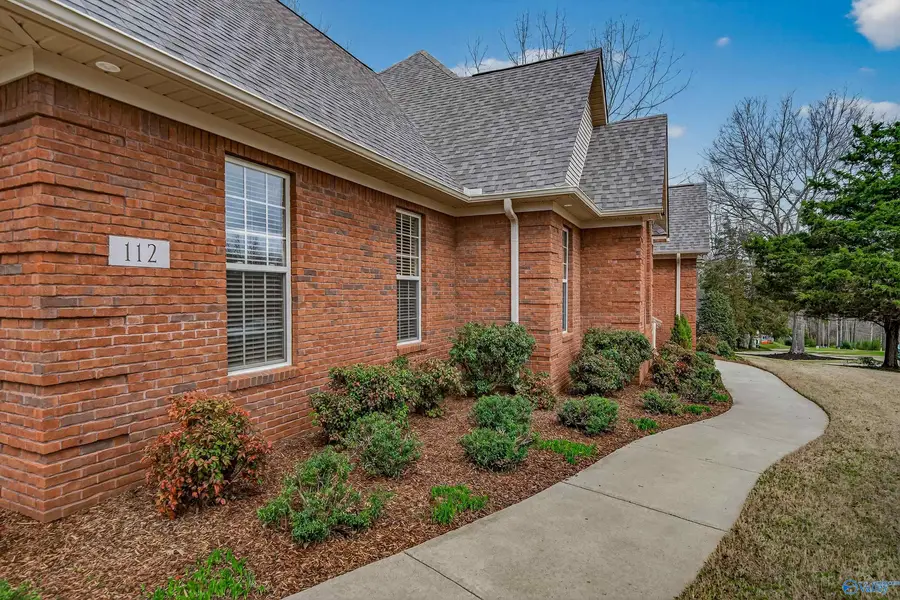 112 Southern Oaks Drive, Huntsville, AL 35811 - #2