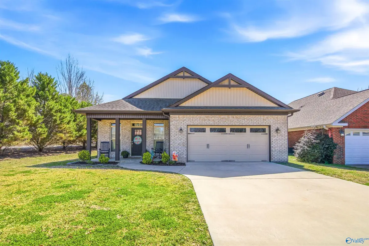 100 Simms Street, Moulton, AL 35650 - #1