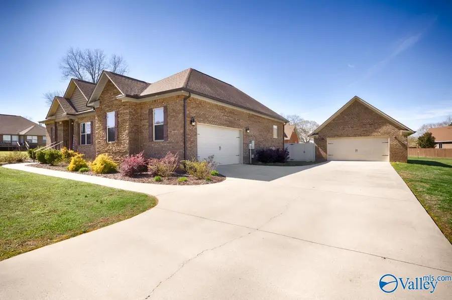 49 Dorchester Street, Albertville, AL 35951 - #2