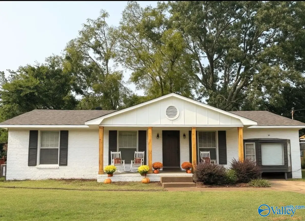 4021 NW Knollbrook Drive Nw, Huntsville, AL 35810 - #1