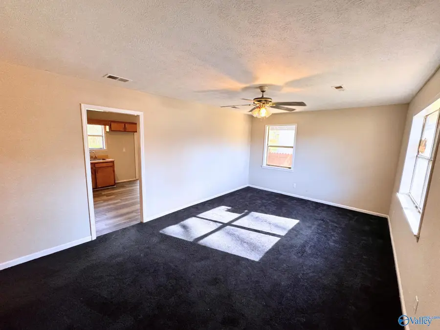 515 Darnell Street, Boaz, AL 35957 - #2