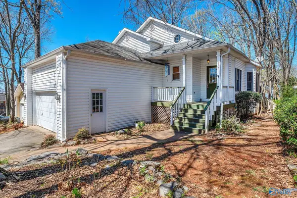 503 Carrsbrook Road, Huntsville, AL 35803