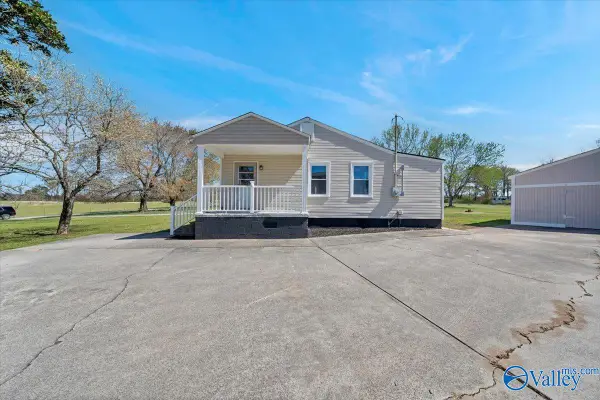 27792 South Road, Athens, AL 35613