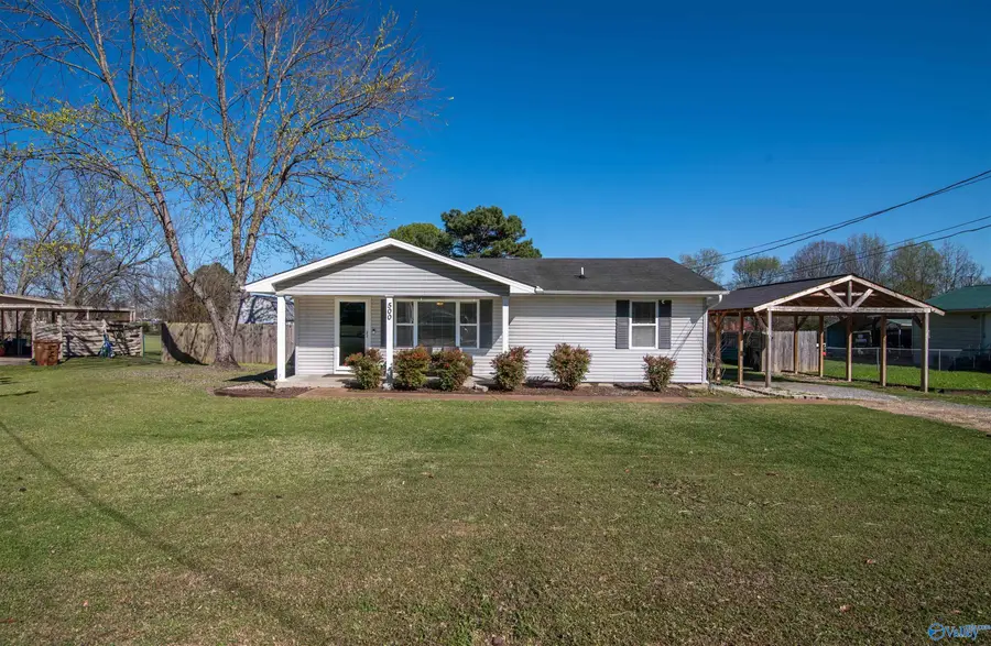 500 Nelson Street Sw, Hartselle, AL 35640 - #2