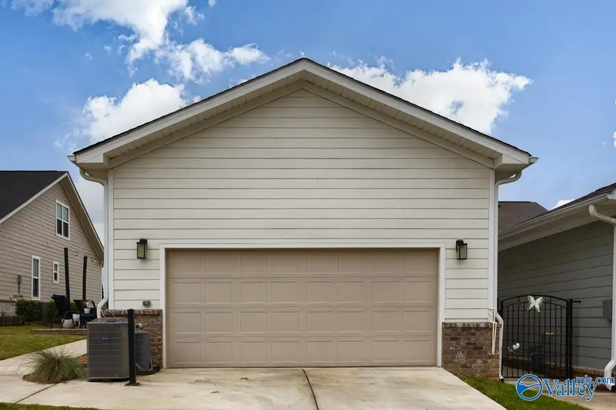 8013 Deer Crossing Circle, Owens Cross Roads, AL 35763 - #2