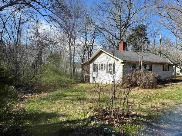 18387 Dement Road, Athens, AL 35611