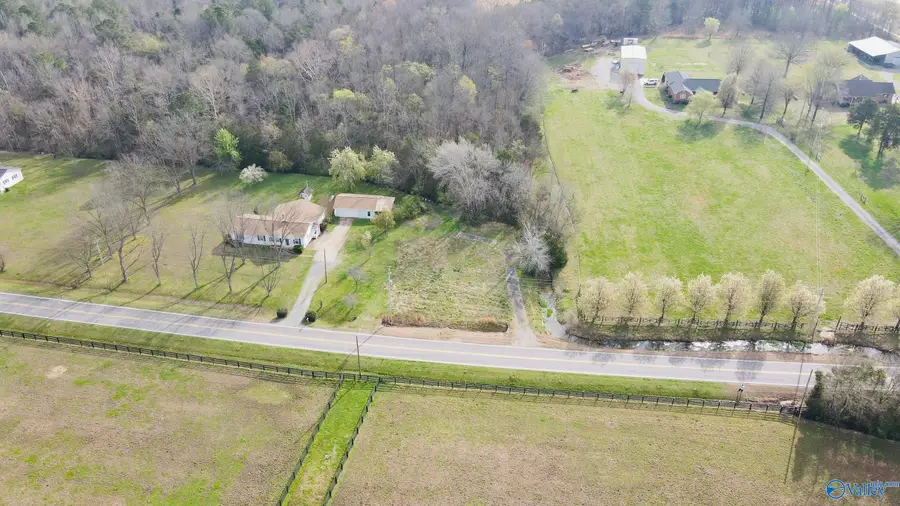 2593 Old Highway 431, Owens Cross Roads, AL 35763 - #2