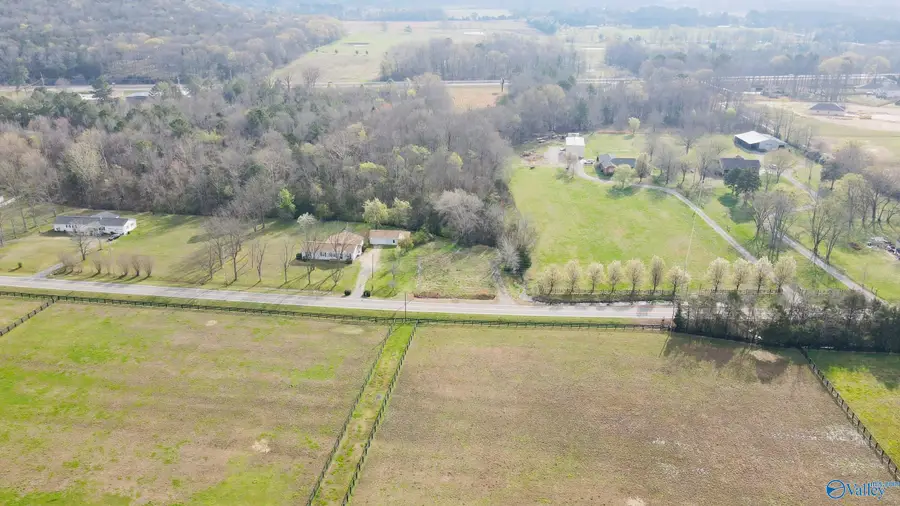 2593 Old Highway 431, Owens Cross Roads, AL 35763 - #3