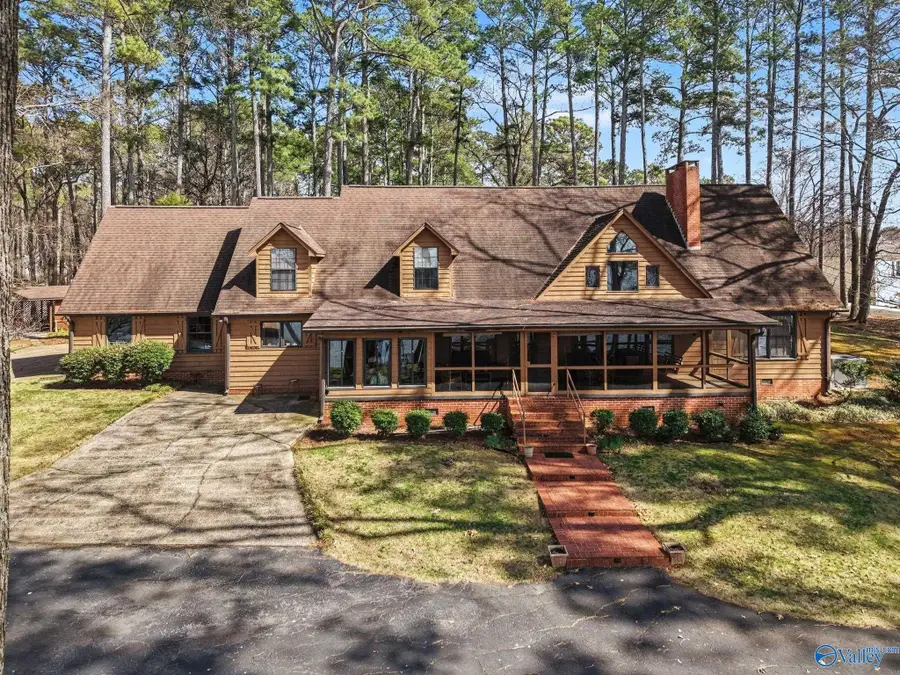 3398 Lakeshore Drive, Scottsboro, AL 35769 - #3