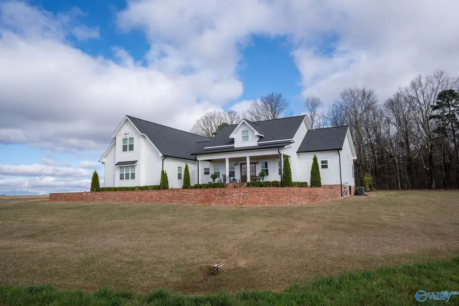 1102 Fruit Farm Road E, Fort Payne, AL 35967 - #3