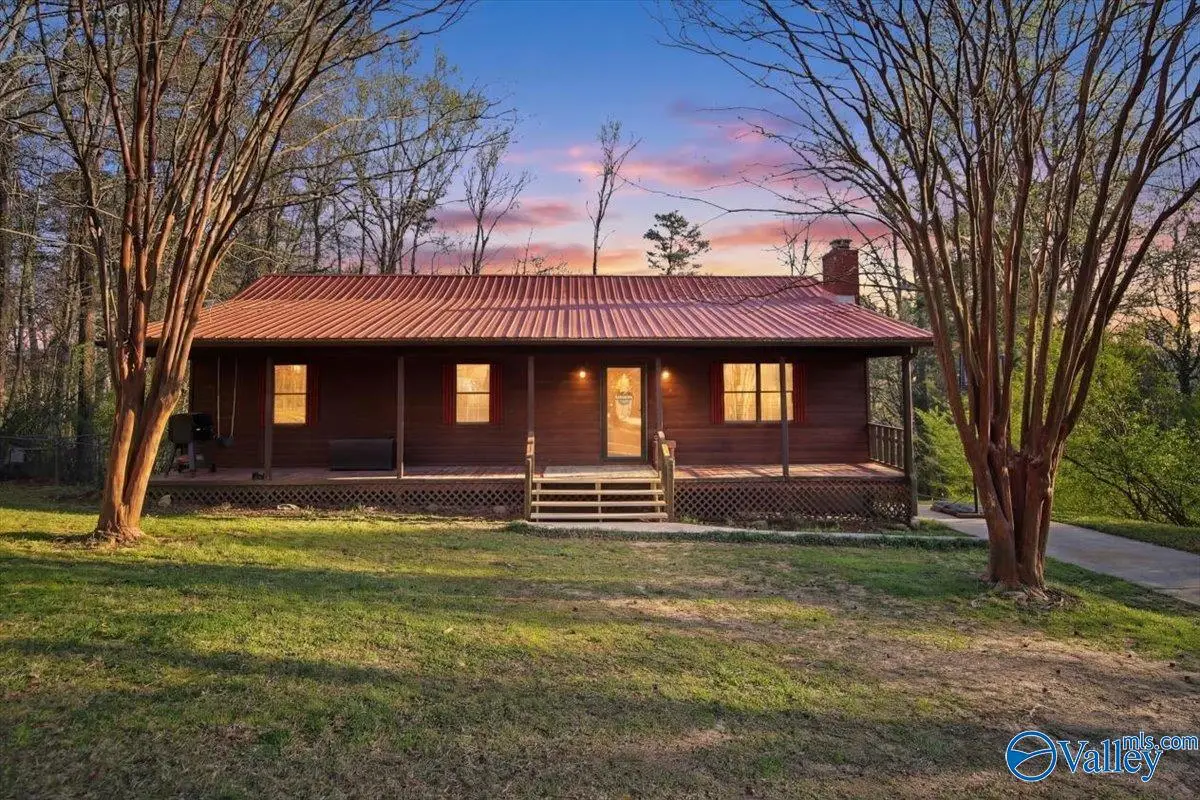 1450 Marks Drive Nw, Hartselle, AL 35640 - #1