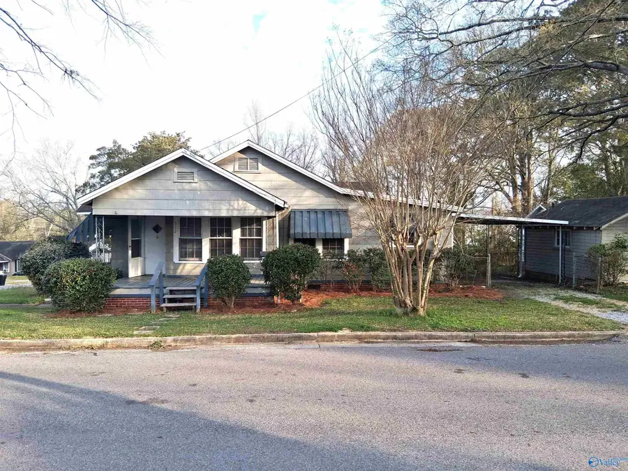 512 Elm Avenue, Gadsden, AL 35903 - #3