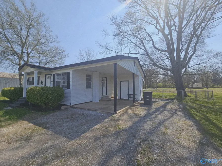48 Oakdale Avenue, Hillsboro, AL 35650 - #3