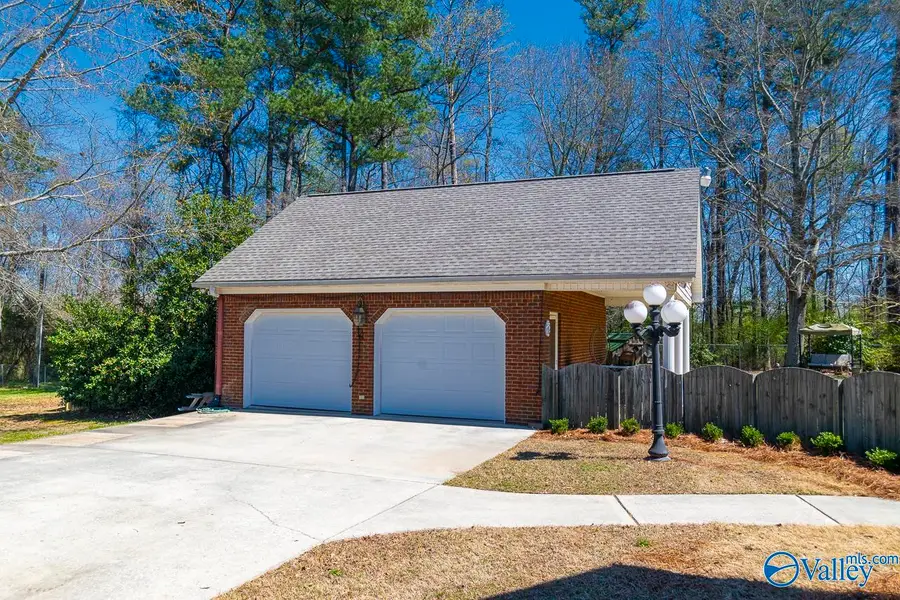 1102 Vines Drive Ne, Hartselle, AL 35640 - #3