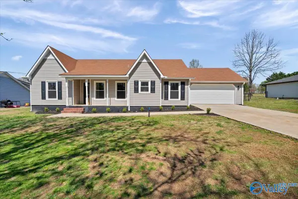 1027 Walker Lane, New Market, AL 35761