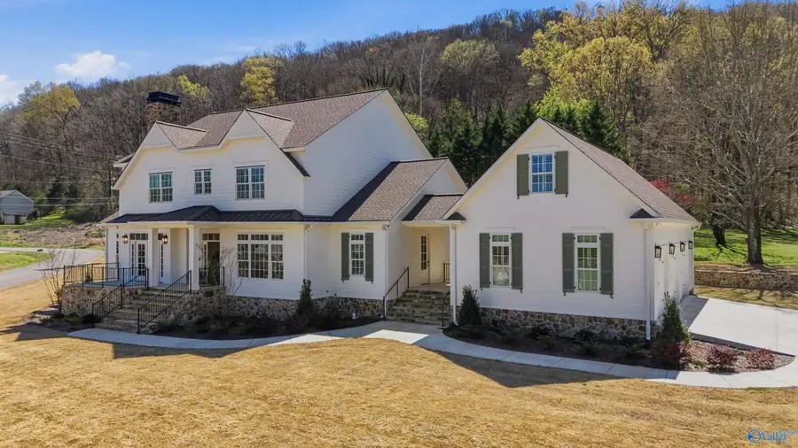 101 Lake Creek Drive, Guntersville, AL 35976 - #2