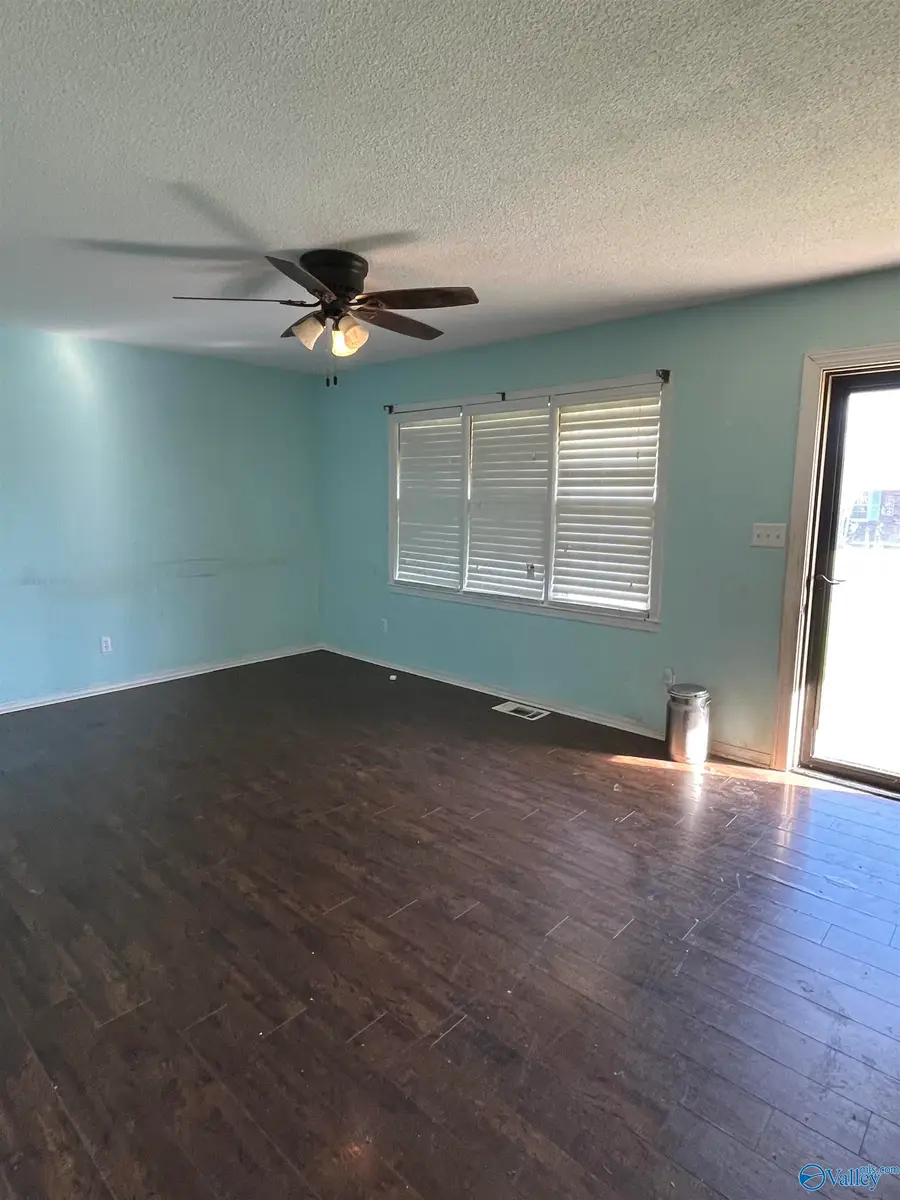 114 Colorado Avenue, Muscle Shoals, AL 35661 - #3