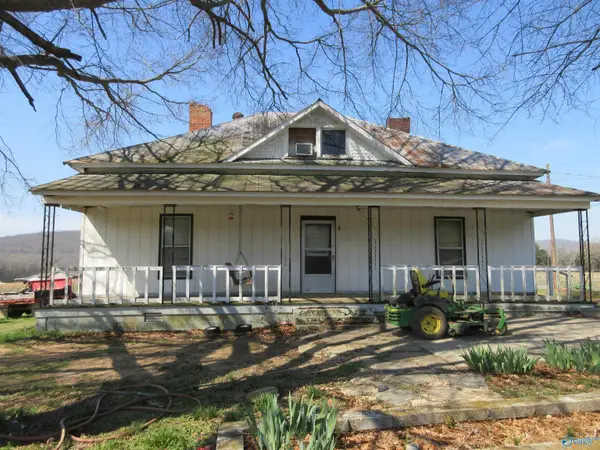 8 County Road 145, Scottsboro, AL 35768