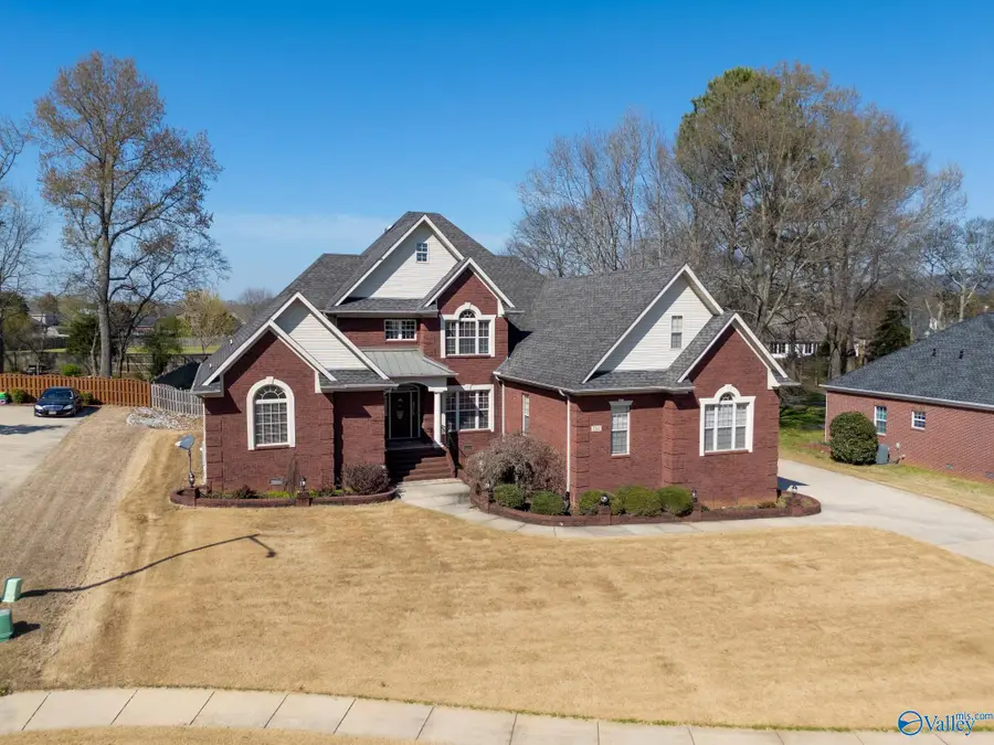 262 Twin Lakes Drive, New Market, AL 35761 - #3